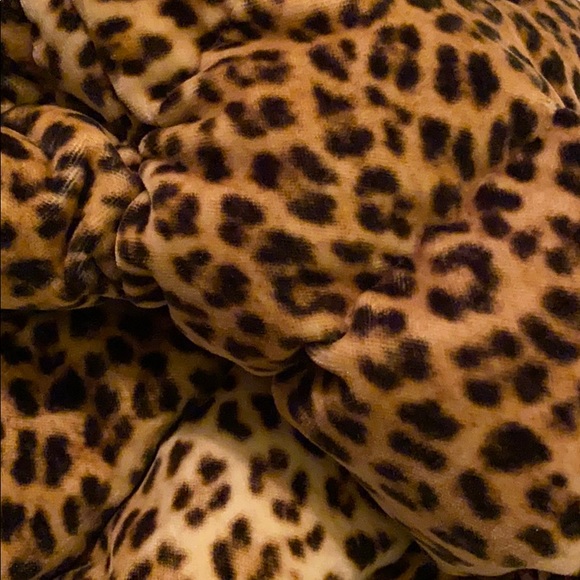 MONCLER BADY LEOPARD PRINT DOWN COAT - Picture 10 of 10